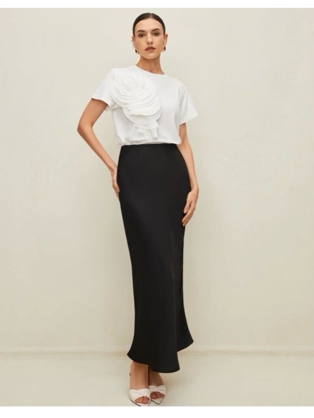 Commense Women White Solid Elegant 3D Floral Short Sleeve T-Shirt Top LARGE